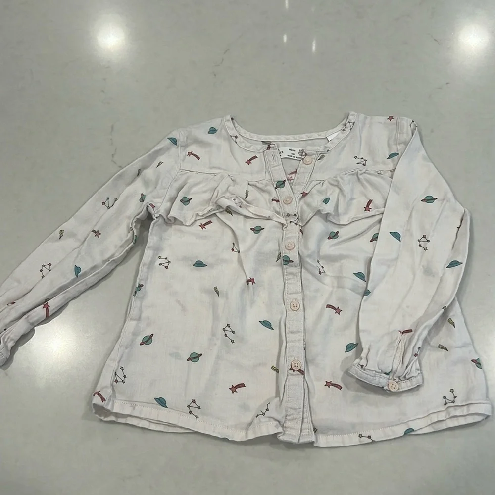 Zara girls shirt, worn once, size 2/3 years.